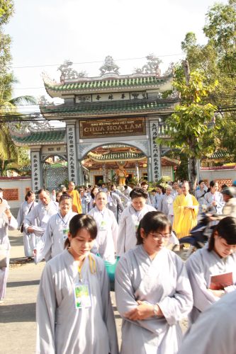 Đồng Tháp: Lễ phóng sanh tại khóa tu chùa Hoa Lâm