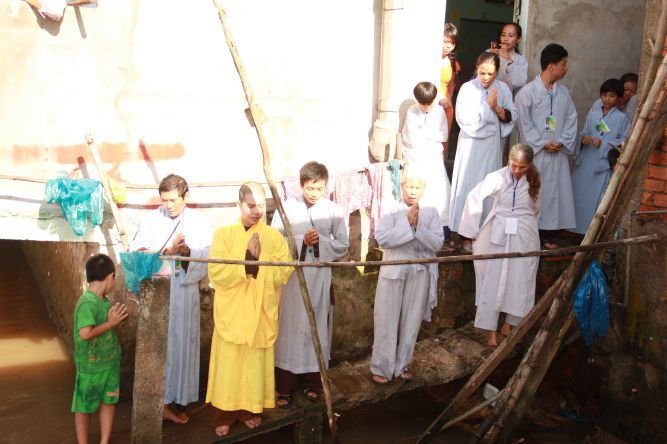 Đồng Tháp: Lễ phóng sanh tại khóa tu chùa Hoa Lâm