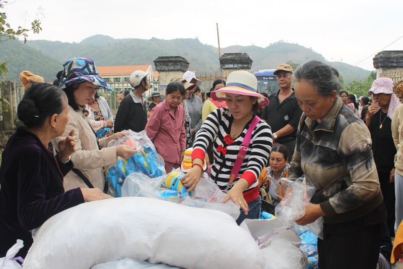 Chuyên ngành Pali khóa 7 Học viện PGVN tại Tp. HCM từ thiện