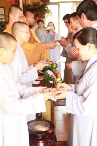 Đồng Tháp: Một ngày tu Bát quan trai nhiều ý nghĩa và an lạc