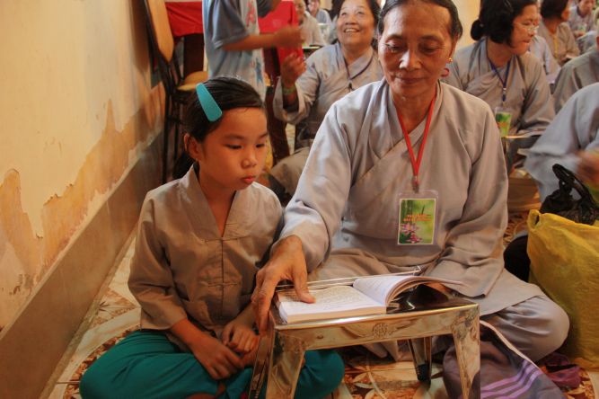 Đồng Tháp: Một ngày tu Bát quan trai nhiều ý nghĩa và an lạc