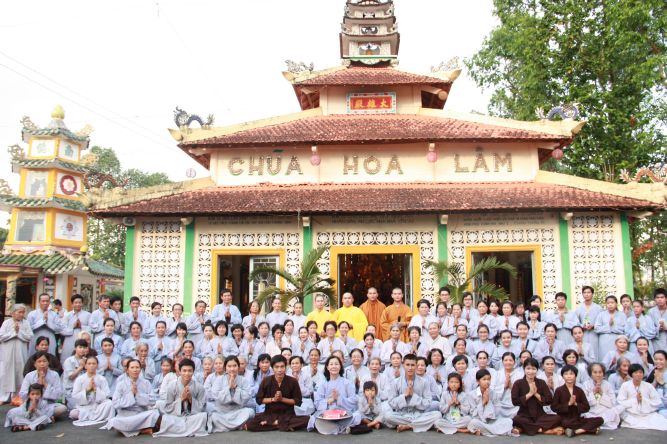 Đồng Tháp: Một ngày tu Bát quan trai nhiều ý nghĩa và an lạc
