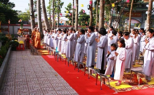 Đồng Tháp: Lễ an vị 19 tôn tượng đức Phật A Di Đà tại chùa Hoa Lâm