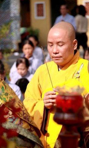 Đồng Tháp: Lễ an vị 19 tôn tượng đức Phật A Di Đà tại chùa Hoa Lâm