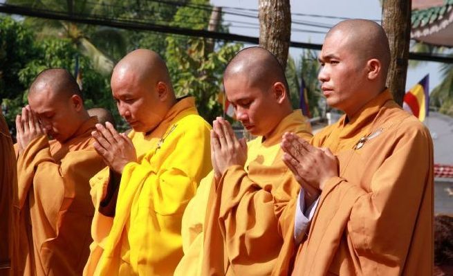 Đồng Tháp: Lễ an vị 19 tôn tượng đức Phật A Di Đà tại chùa Hoa Lâm