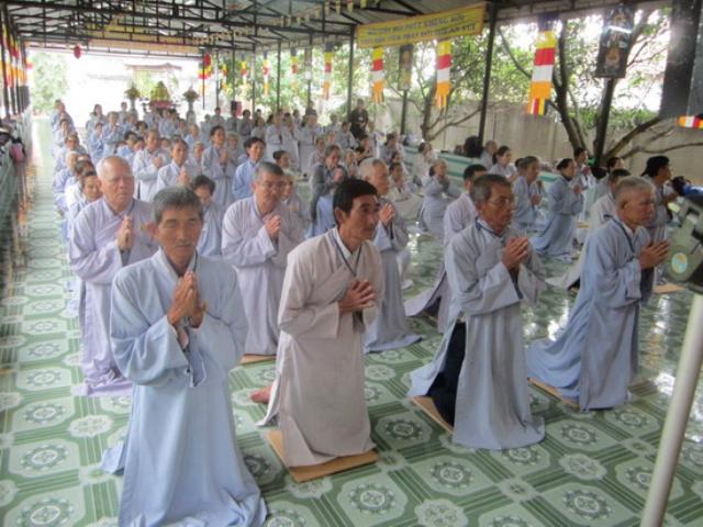 Chùa Sắc tứ Minh Thiện tổ chức khóa tu “Một ngày an lạc”- lần thứ 45