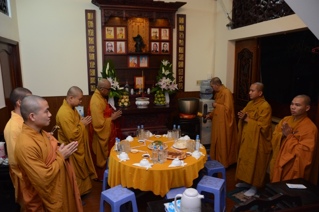 TP. HCM: Lễ cưới theo nghi thức nhà Phật tại chùa Huệ Quang