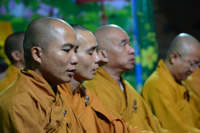 Chùm ảnh: Lễ đón giao thừa Giáp Ngọ 2014 tại chùa Giác Ngộ