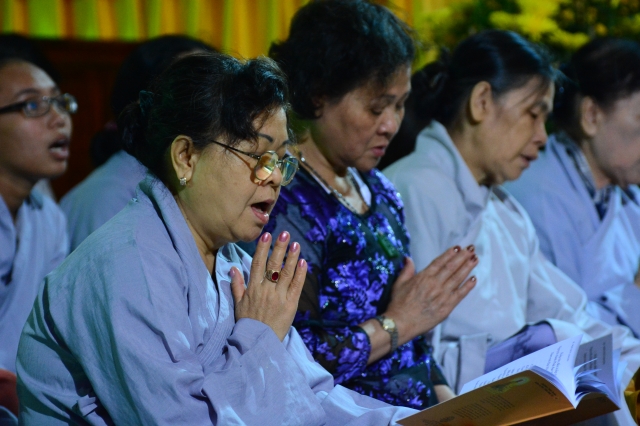 Chùm ảnh: Lễ đón giao thừa Giáp Ngọ 2014 tại chùa Giác Ngộ