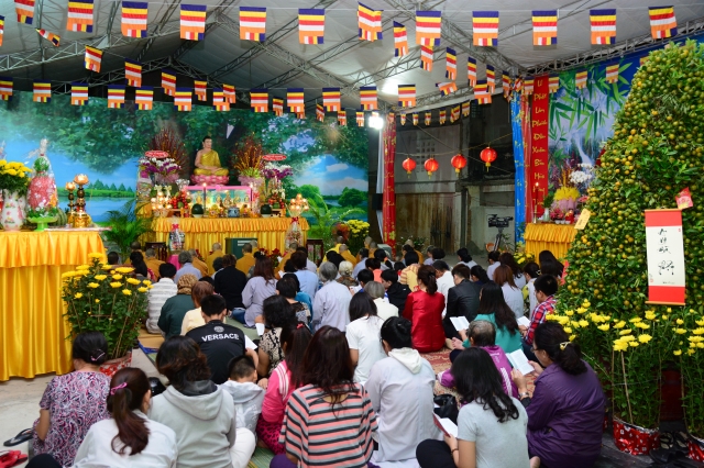 Chùm ảnh: Lễ đón giao thừa Giáp Ngọ 2014 tại chùa Giác Ngộ