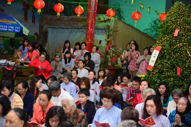 Chùm ảnh: Lễ đón giao thừa Giáp Ngọ 2014 tại chùa Giác Ngộ