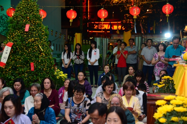 Chùm ảnh: Lễ đón giao thừa Giáp Ngọ 2014 tại chùa Giác Ngộ