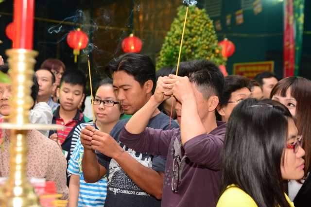Chùm ảnh: Lễ đón giao thừa Giáp Ngọ 2014 tại chùa Giác Ngộ
