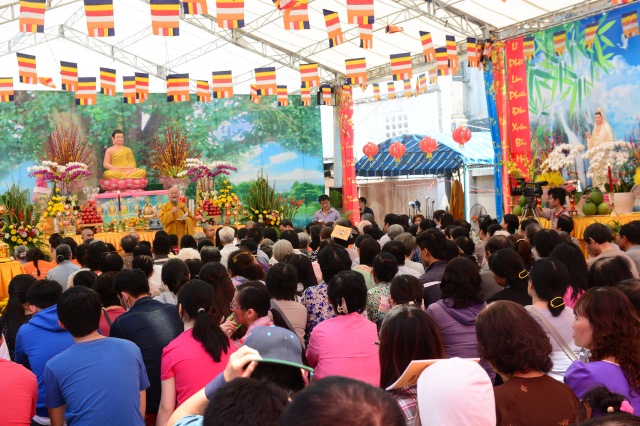 Chùa Giác Ngộ tổ chức tiệc chay gây quỹ xây dựng chùa giai đoạn 2