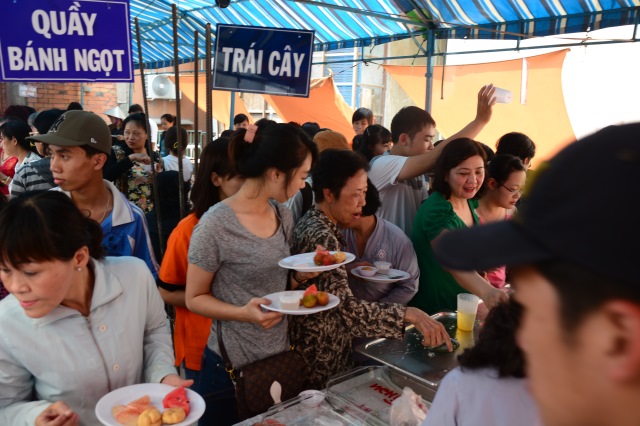 Chùa Giác Ngộ tổ chức tiệc chay gây quỹ xây dựng chùa giai đoạn 2