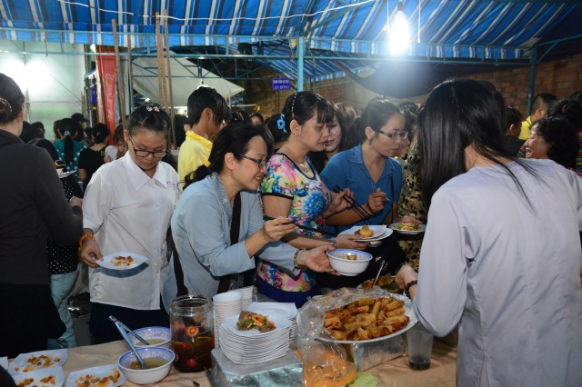 Chùa Giác Ngộ tổ chức tiệc chay gây quỹ xây dựng chùa giai đoạn 2