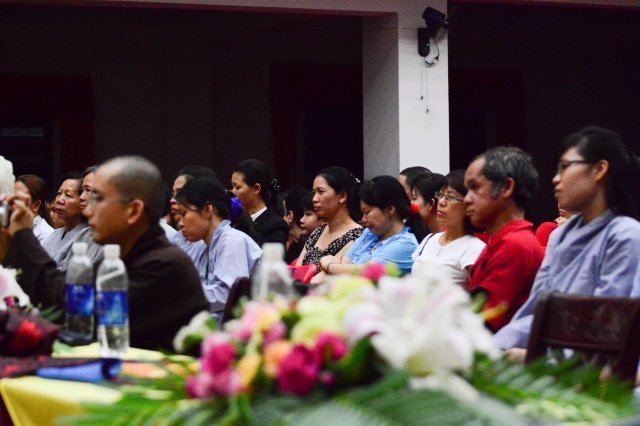 TP. HCM: Múa tâm linh và chiếu phim Vị Tiểu Phật