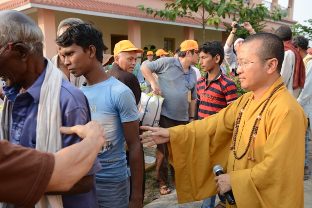 Quỹ Đạo Phật Ngày Nay từ thiện tại Ấn Độ