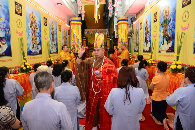 TP. HCM: Chùa Huệ Quang tổ chức lễ hoàn đàn Dược Sư 49 ngày