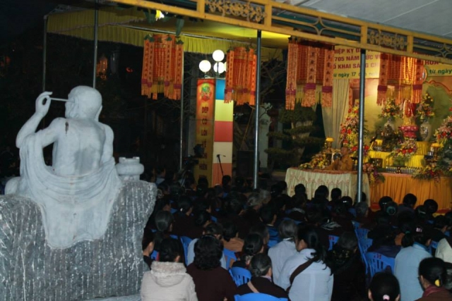 Thanh Hóa: TT. Thích Nhật Từ chia sẻ pháp thoại &quot;Tôn Kính Phật&quot;