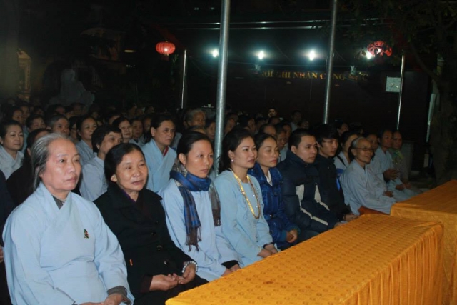 Thanh Hóa: TT. Thích Nhật Từ chia sẻ pháp thoại &quot;Tôn Kính Phật&quot;