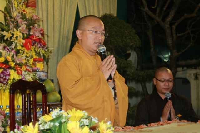 Thanh Hóa: TT. Thích Nhật Từ chia sẻ pháp thoại &quot;Tôn Kính Phật&quot;