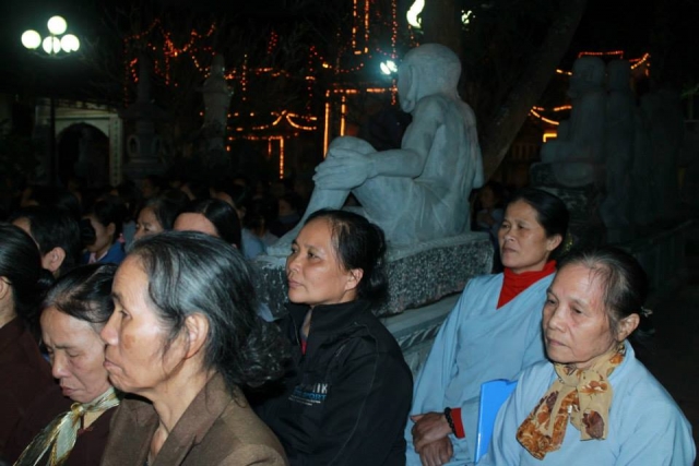 Thanh Hóa: TT. Thích Nhật Từ chia sẻ pháp thoại &quot;Tôn Kính Phật&quot;