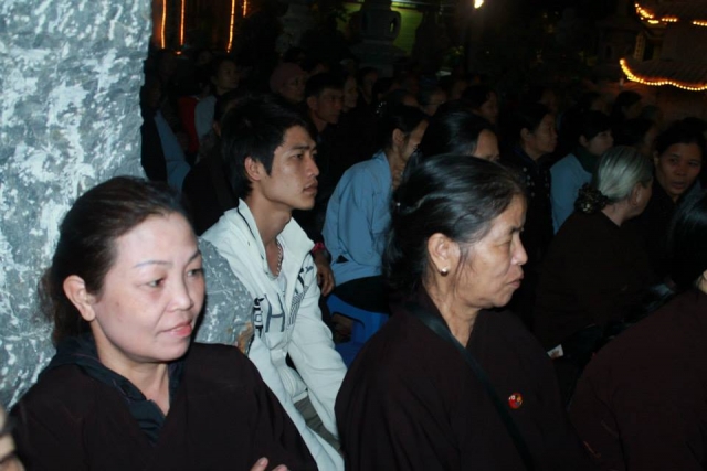 Thanh Hóa: TT. Thích Nhật Từ chia sẻ pháp thoại &quot;Tôn Kính Phật&quot;