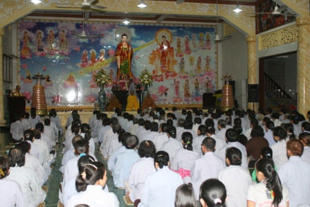 TP.HCM: Lung linh Đêm Hội Hoa Đăng Chùa Long Hưng