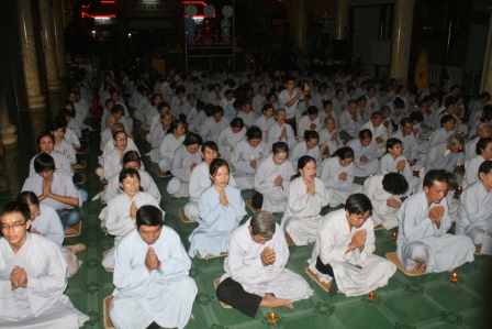 TP.HCM: Lung linh Đêm Hội Hoa Đăng Chùa Long Hưng