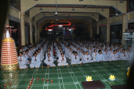 TP.HCM: Lung linh Đêm Hội Hoa Đăng Chùa Long Hưng