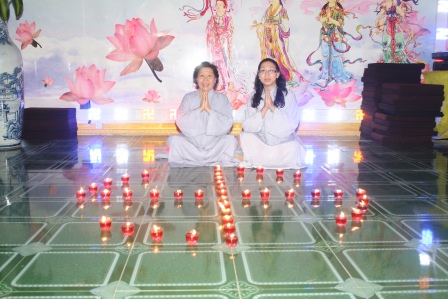 TP.HCM: Lung linh Đêm Hội Hoa Đăng Chùa Long Hưng