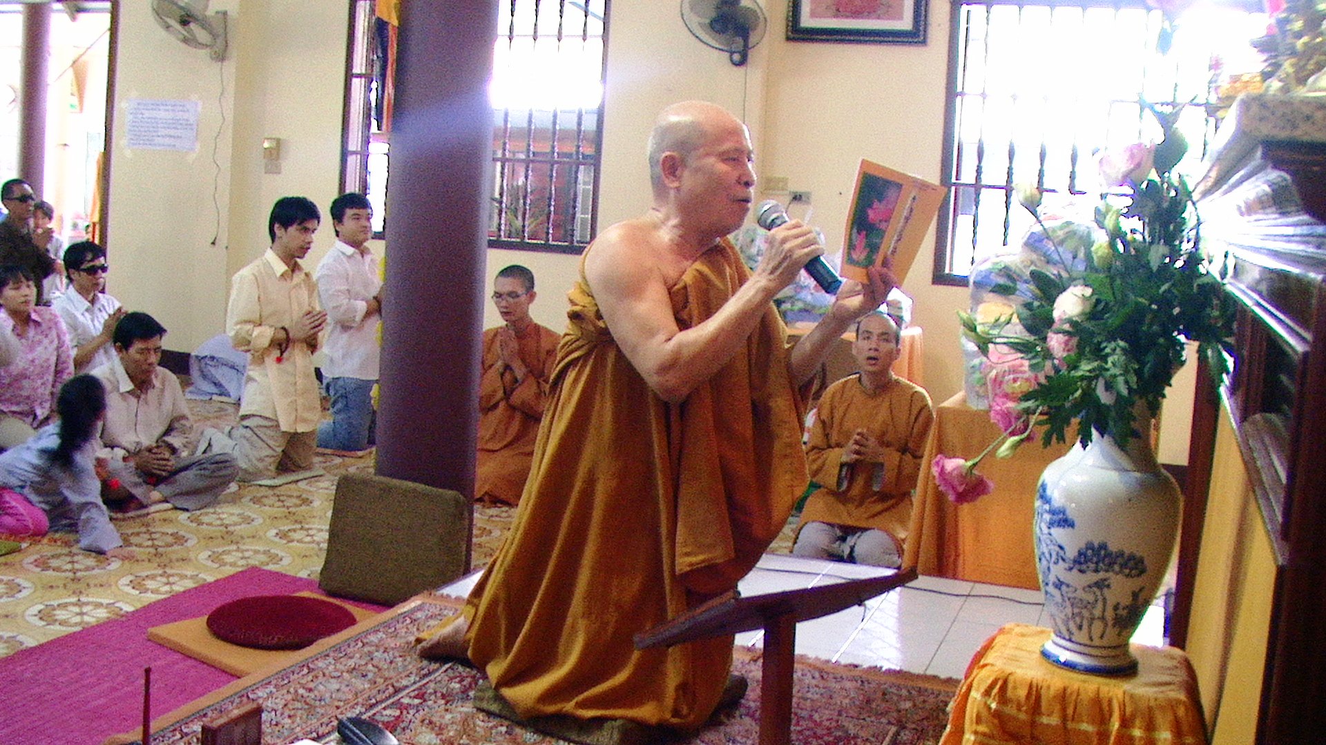 Nha Trang: Khóa Tu Một Ngày An Lạc cho người khiếm thị tại Tịnh xá Ngọc Pháp