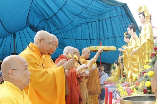 Đại lễ bạt độ cầu siêu,đúc đại hồng chung tại Tu viện Khánh Lâm
