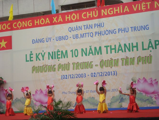 TP.HCM: Phiên chợ ẩm thực và văn nghệ mừng kỷ niệm 10 năm thành lập phường Phú Trung, Quận Tân Phú