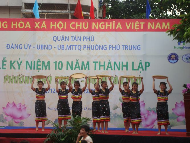 TP.HCM: Phiên chợ ẩm thực và văn nghệ mừng kỷ niệm 10 năm thành lập phường Phú Trung, Quận Tân Phú