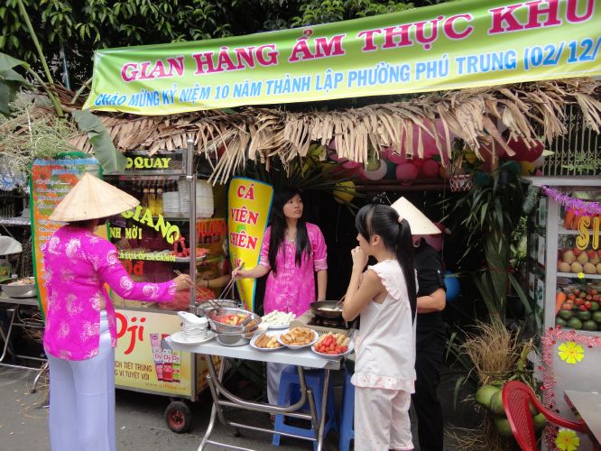 TP.HCM: Phiên chợ ẩm thực và văn nghệ mừng kỷ niệm 10 năm thành lập phường Phú Trung, Quận Tân Phú