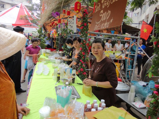 TP.HCM: Phiên chợ ẩm thực và văn nghệ mừng kỷ niệm 10 năm thành lập phường Phú Trung, Quận Tân Phú