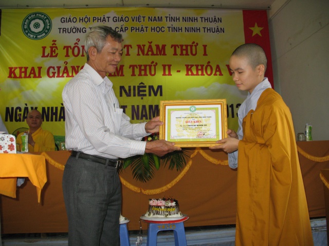 Lễ tổng kết năm 1 và khai giảng năm 2 trường TCPH Ninh Thuận