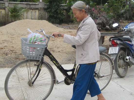 Chùa Phước Long với những suất quà tình nghĩa