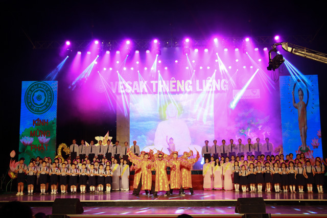 TP.HCM: Chương trình biểu diễn nghệ thuật Vesak thiêng liêng