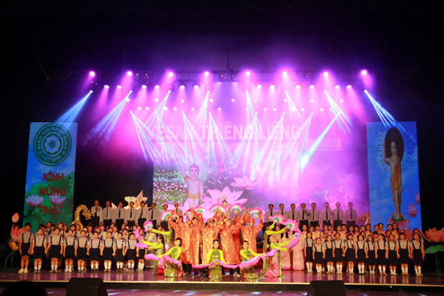 TP.HCM: Chương trình biểu diễn nghệ thuật Vesak thiêng liêng