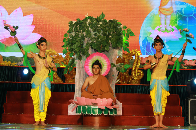TP.HCM: Chương trình biểu diễn nghệ thuật Vesak thiêng liêng