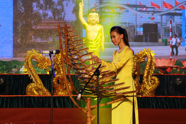 TP.HCM: Chương trình biểu diễn nghệ thuật Vesak thiêng liêng