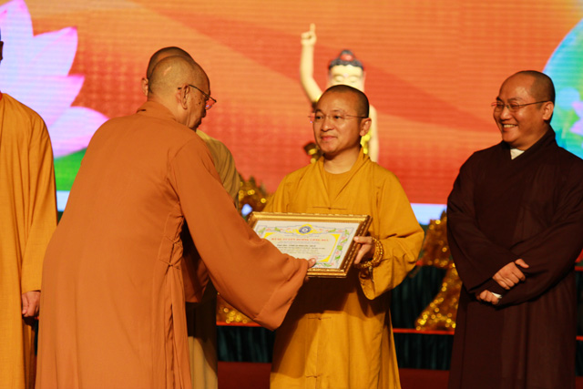 TP.HCM: Chương trình biểu diễn nghệ thuật Vesak thiêng liêng