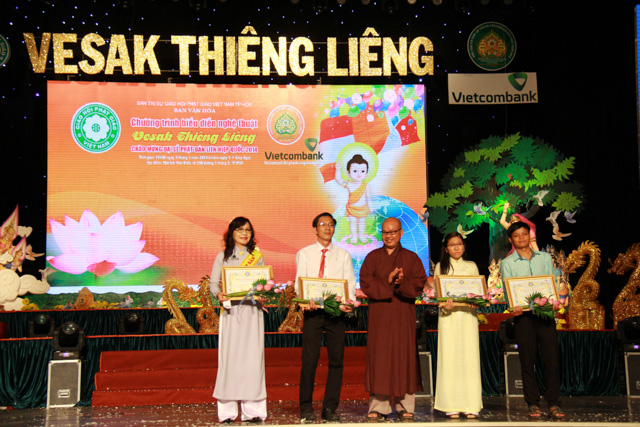 TP.HCM: Chương trình biểu diễn nghệ thuật Vesak thiêng liêng