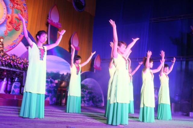 Thái Bình: Đêm văn nghệ khóa tu Nụ Thương Sen Hồng lần 2 tại chùa Từ Xuyên