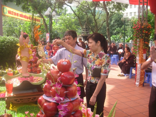 Hà Nội: Chùa Thánh Chúa tổ chức Đại lễ Phật đản – PL.2558 – DL 2014