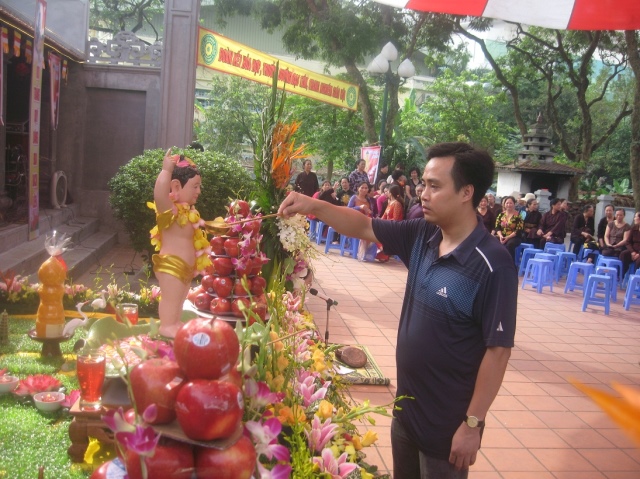Hà Nội: Chùa Thánh Chúa tổ chức Đại lễ Phật đản – PL.2558 – DL 2014