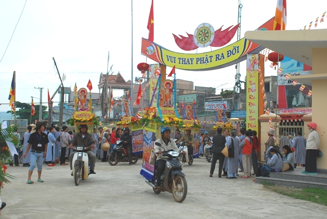 Lâm Đồng:  GHPGVN huyện Lâm Hà tổ chức Đại lễ Phật Đản 2014